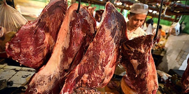 Govt prepares tons more frozen beef, cattle ahead of Idul Fitri festivities.